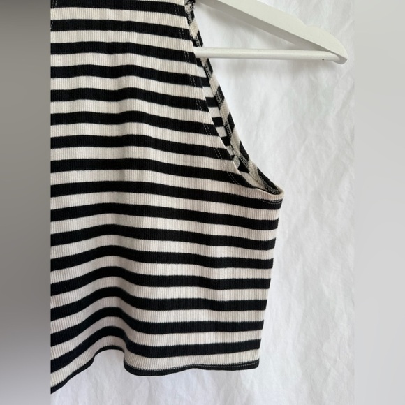 Demeanor Black and White Striped Halter Top Size Small - Picture 12 of 13